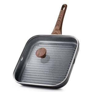 lot 11883 image: SENSARTE Nonstick Grill Pan with Lid, Grill Pan for Stove Tops, Versatile Griddle with Pour Spouts, Square Big Cooking Surface, Durable Skillet Indoor & Outdoor Grilling. PFOA Free, 9.5 Inch (Used)