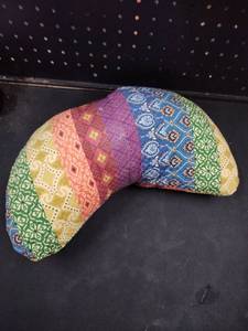 lot 6088 image: Crescent Neck Pillow Multicolor Patterned