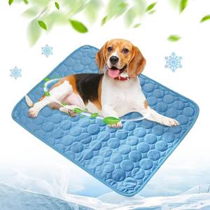 lot 2480 image: Dog Cooling Mat, Pet Cooling Mats, Summer Cool Pads Pet Mat Outdoor for Dogs & Cats, Machine Washable (Blue, L 70�55 cm  28�22)