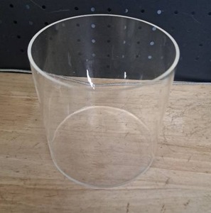 lot 3740 image: Clear Cylindrical Bowl - Set of four with one broken