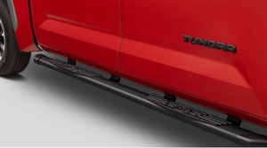 lot 7 image: Pair of Toyota Tundra Black Running Boards W Brackets, no Bolts included - FLAT OVAL- TEXTURE BLACK, D-CAB 51083-YY050 PT925