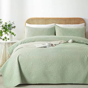 lot 461452 image: WURUIBO KingCal King Quilt Set Sage Green,Ultrasonic Embossed Bedspread, Lightweight Microfiber Coverlet, Modern Thin Bedding Set for All Season, 3 Piece(1 Quilt,2 Pillow Shams)