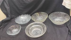 lot 35 image: Pressed Glass Serving Bowls Collection - One Has a Lead Glow