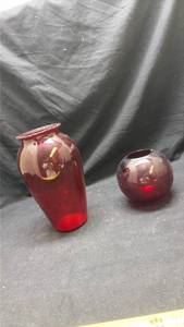 lot 36 image: Ruby Red Glass Vase and Ball Vase Set