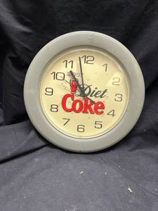lot 94 image: Diet Coke Wall Clock Round Quartz -Untested