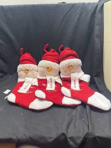 lot 105 image: Oklahoma Sooners 3-Pack Snowman Christmas Stockings with Hanging Loop
