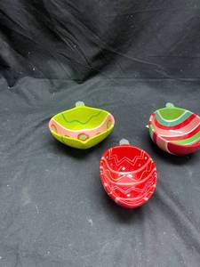 lot 107 image: 3 Painted Decorative Ornaments with Hanging Loops