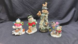 lot 113 image: Holiday Decorative Snowman Figurines Lot of 4