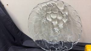 lot 126 image: Glass Decorative Plates with Berry and Leaf Motif 2-Piece Set