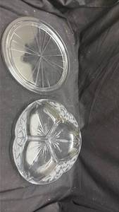 lot 127 image: Clear Glass Divided Serving Dish 2-Piece Set