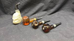 lot 171 image: Avon Corncob Pipe Wild Country After Shave 3 FL.OZ. Lot of 4