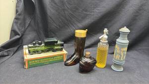 lot 175 image: Avon Mixed Collection, Lot of 5