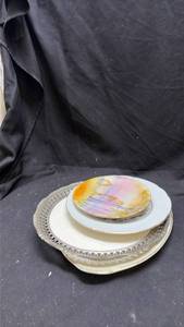 lot 198 image: Lot of 4 Decorative Plates with Painted Scenes and Floral Designs