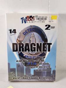 lot 141 image: Dragnet Worlds Most Famous Detectives 2-DVD Set 14 Episodes