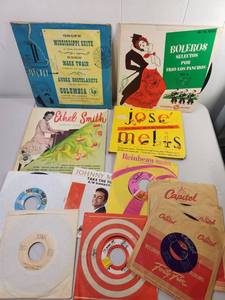 lot 246 image: Lot of 45 RPM Albums Columbia Decca Mercury Capitol Reinbeau