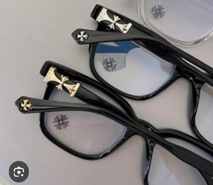 lot 440 image: 2 Pair Chrome Heart - Silver and Gold- Blue Light Glasses