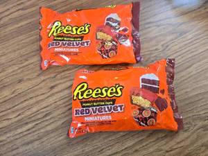 lot 529 image: 2 Pack Reeses Red Velvet Peanut Butter Cups, 9.3oz