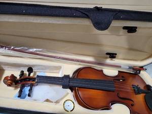 lot 5621 image: Violin with Case, Bow, and Accessories