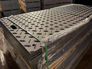 lot 7041 image: Unused SDLANCH Ground Protection Mats Lot of 15 (FPM)