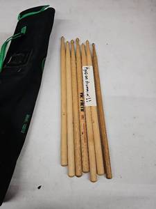 lot 62322 image: Lot of Wooden Drumsticks