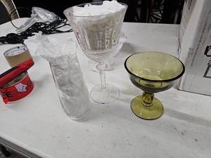 lot 62342 image: Box of Miscellaneous Style Glasswear