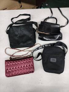 lot 62413 image: Set of 4 PursesHandbags