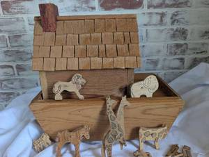 lot 2503 image: Wooden Noahs Ark Playset with Animal Figurines