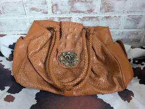 lot 4011 image: Tan Embossed Leather Tote Bag with Decorative Metal Ornament