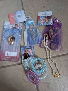 lot 5504 image: Disney Frozen II Jewelry Lot Necklaces Hair Ponies Accessories