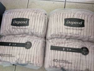 lot 6500 image: Depend Fresh Protection Underwear SmallPetite 40-Count Lot - 2 Packs
