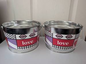 lot 6601 image: Davids Tea Pop Art Love Metal Tin Pails Set of 2