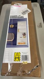 lot 2029 image: Room Essentials 5-Shelf Bookcase 71.8 in H x 24.25 in W x 11.5 in D White