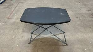lot 2060 image: CBF Parchment 29 Acius Folding Table