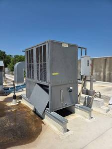 lot 15000 image: Cold Shot Chillers 10 Ton Air Cooled Water Chiller - Model ACWC-120-E-DR-LT-M20-5