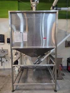 lot 16154 image: Stainless Steel Hopper With Mori Tem 6 Spout Gravity Bottle Filler.