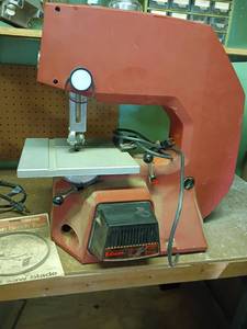 lot 1019 image: Edison 108in. Band Saw