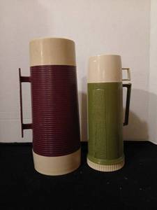 lot 1104 image: Thermos ,2 ,