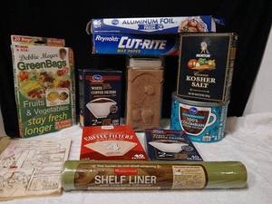 lot 1123 image: Cocoa,Coffee with filters, miscellaneous