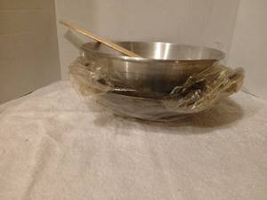 lot 1128 image: Wok