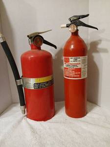 lot 1133 image: Fire Extinguishers