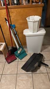 lot 1136 image: Libman 2200 Lobby Dust Pan with Brooms, reachers and Cleaning Tools Lot