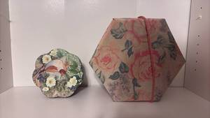 lot 1203 image: Decorative Floral Storage Boxes Set of 2