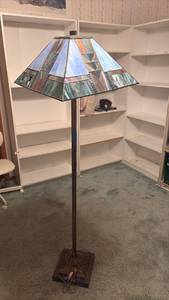 lot 1227 image: Stained Glass Floor Lamp (Broken shade)