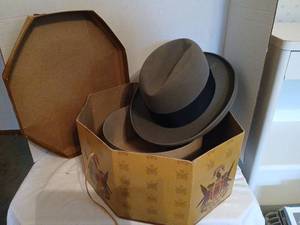 lot 1311 image: Hat with Box and Dust Cover