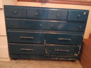 lot 1313 image: Dresser 36x45x16
