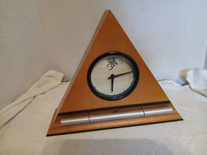 lot 1321 image: Pyramid Table Clock , 29x48 childrens jungle picture