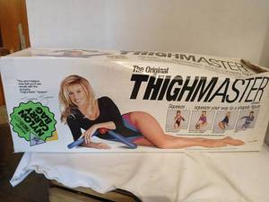 lot 1327 image: Thigh master