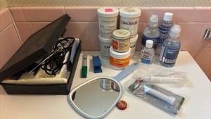 lot 1405 image: Hair Clipper Scissors MirrorConnoisseurs Neutrogena Jewelry Cleaner and more
