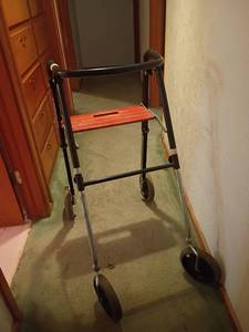 lot 1414 image: Extra Tall Walker.  39 x 20