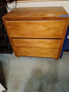 lot 1425 image: Wood Chest of Drawers 3-Drawer 31x31x18